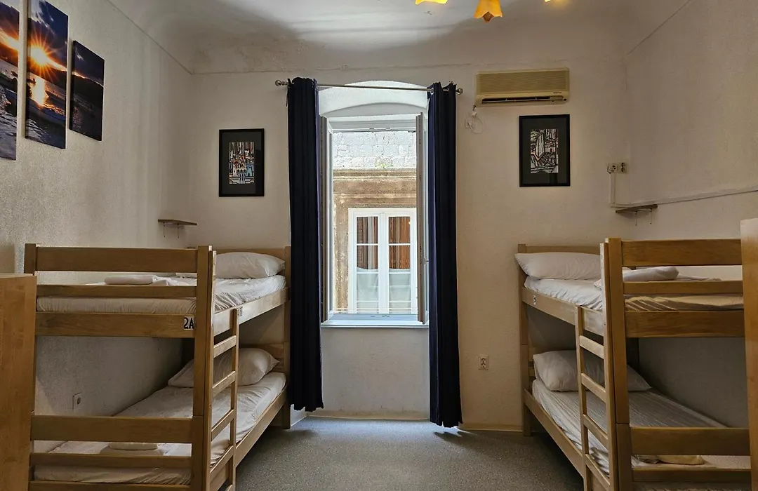 Castello Hostel-1